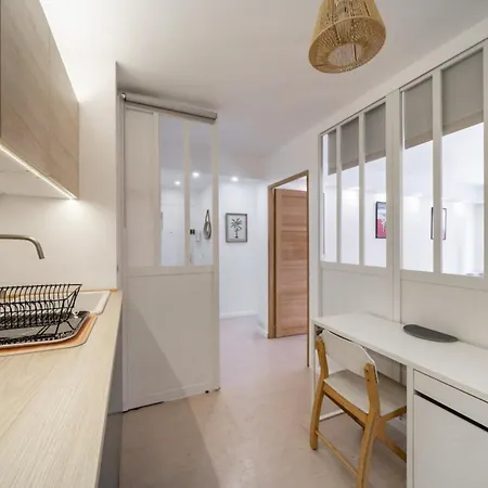 2 Pieces * Канны